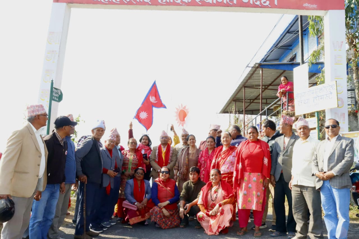 एमालेलाई कमजोर पार्ने दिवा सपना नदेख्दा हुन्छ, हामी एक ढिक्का भएर चुनावमा होमिएका छौं : रश्मि आचार्य