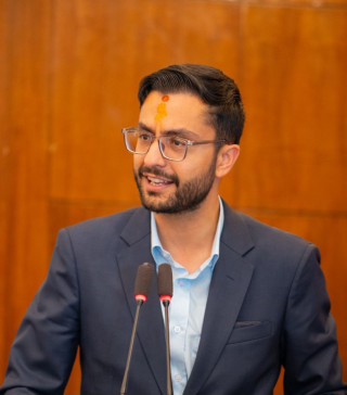 शहीद दशरथ चन्द स्वास्थ्य विश्वविद्यालयमा उपकुलपति छनोट प्रक्रिया अघि बढ्यो