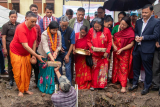 ८ करोड १५ लाख लागतमा निर्माण हुँदै नन्दीकेशर सत्तल : कार्यवाहक प्रमुख डंगोलबाट शिलान्यास