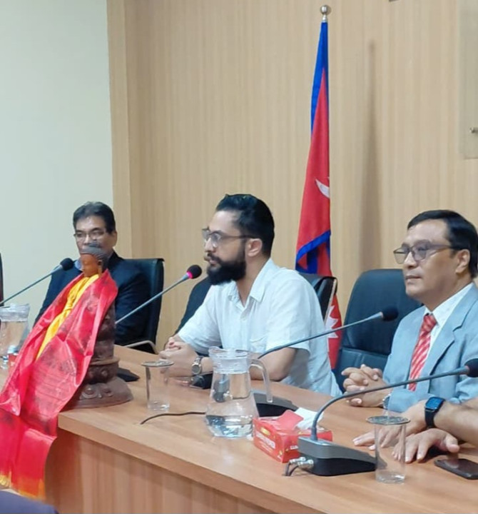 लुम्बिनी बौद्ध विश्वविद्यालयलाई विशिष्ट पहिचानसहित अघि बढाउन शिक्षामन्त्री पोखरेलको जोड